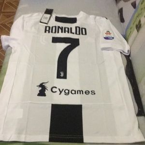 Men’s soccer ⚽️ shirt.